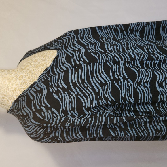 Fresh Produce Blue Black Seashore Asymmetric Ella Pocket 3/4 Sleeve Tunic Top - Picture 8 of 11